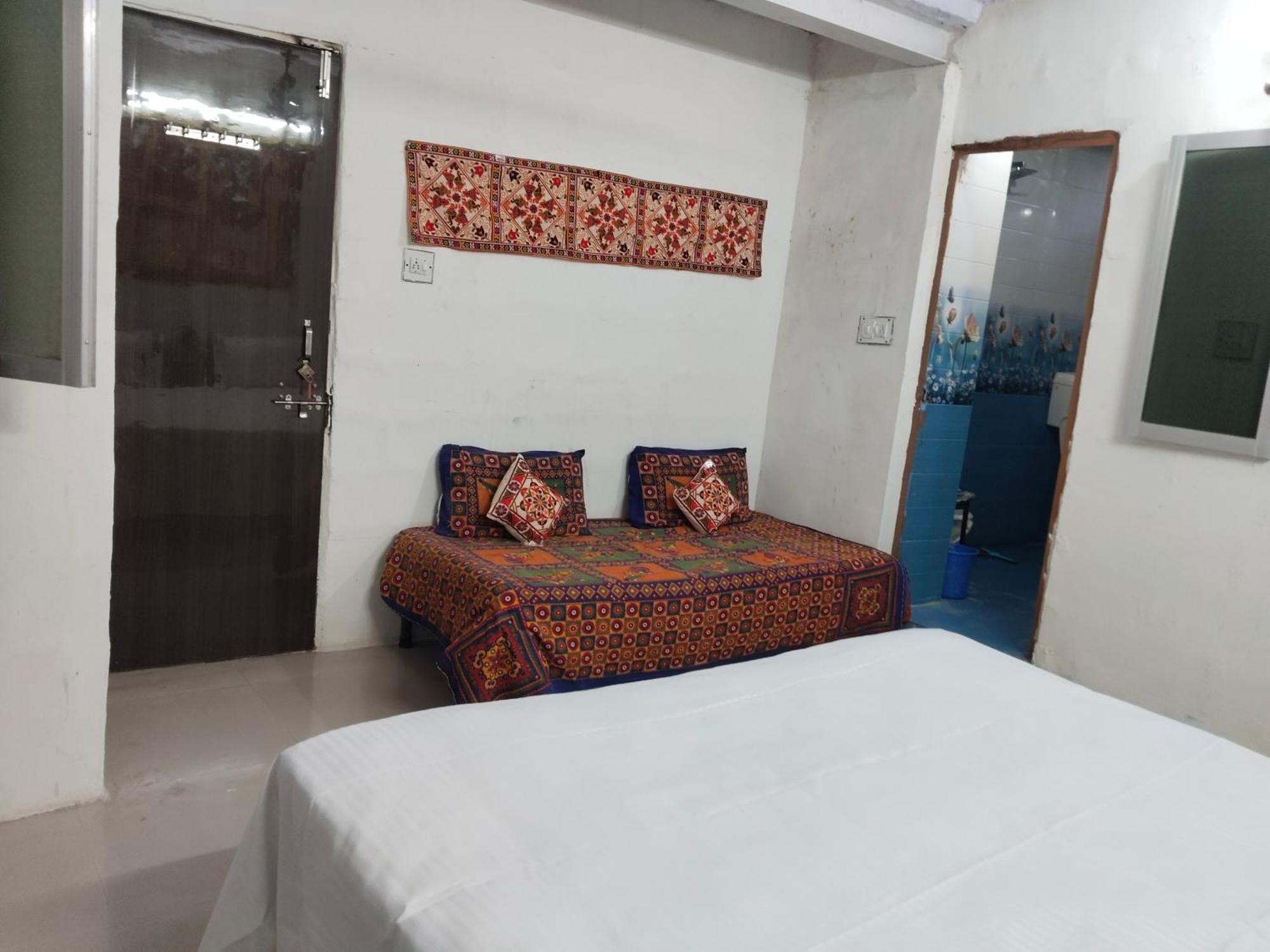 Ugs Guest House Джодхпур Экстерьер фото